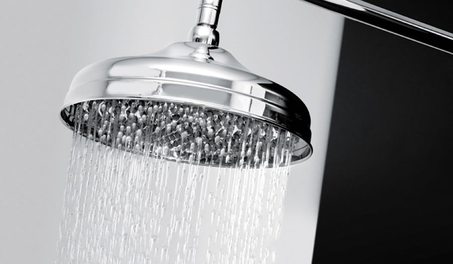 costo-acqua-caldo-calcolo-e-come-ridurlo