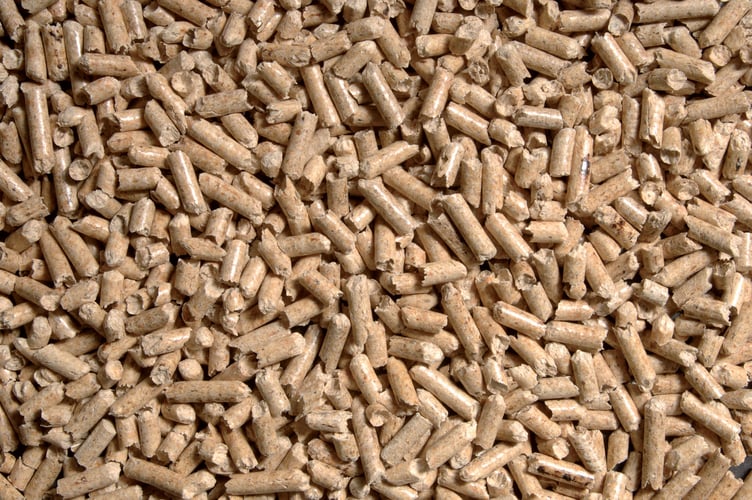 <span id="hs_cos_wrapper_name" class="hs_cos_wrapper hs_cos_wrapper_meta_field hs_cos_wrapper_type_text" style="" data-hs-cos-general-type="meta_field" data-hs-cos-type="text" >Caldaia a pellet: esempi di installazione di successo</span>