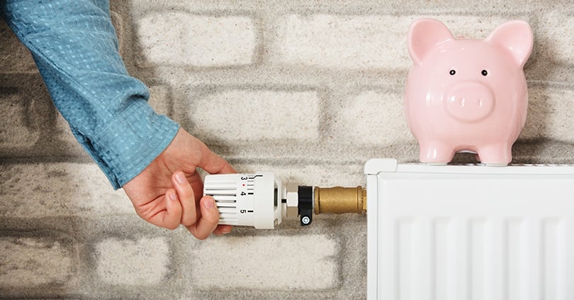 <span id="hs_cos_wrapper_name" class="hs_cos_wrapper hs_cos_wrapper_meta_field hs_cos_wrapper_type_text" style="" data-hs-cos-general-type="meta_field" data-hs-cos-type="text" >Come riscaldare casa in modo economico in 5 semplici mosse</span>