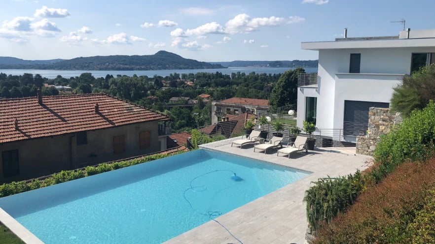 <span id="hs_cos_wrapper_name" class="hs_cos_wrapper hs_cos_wrapper_meta_field hs_cos_wrapper_type_text" style="" data-hs-cos-general-type="meta_field" data-hs-cos-type="text" >Le migliori tecnologie per comfort e sostenibilità</span>